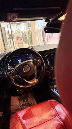 جيب جراند شيروكي